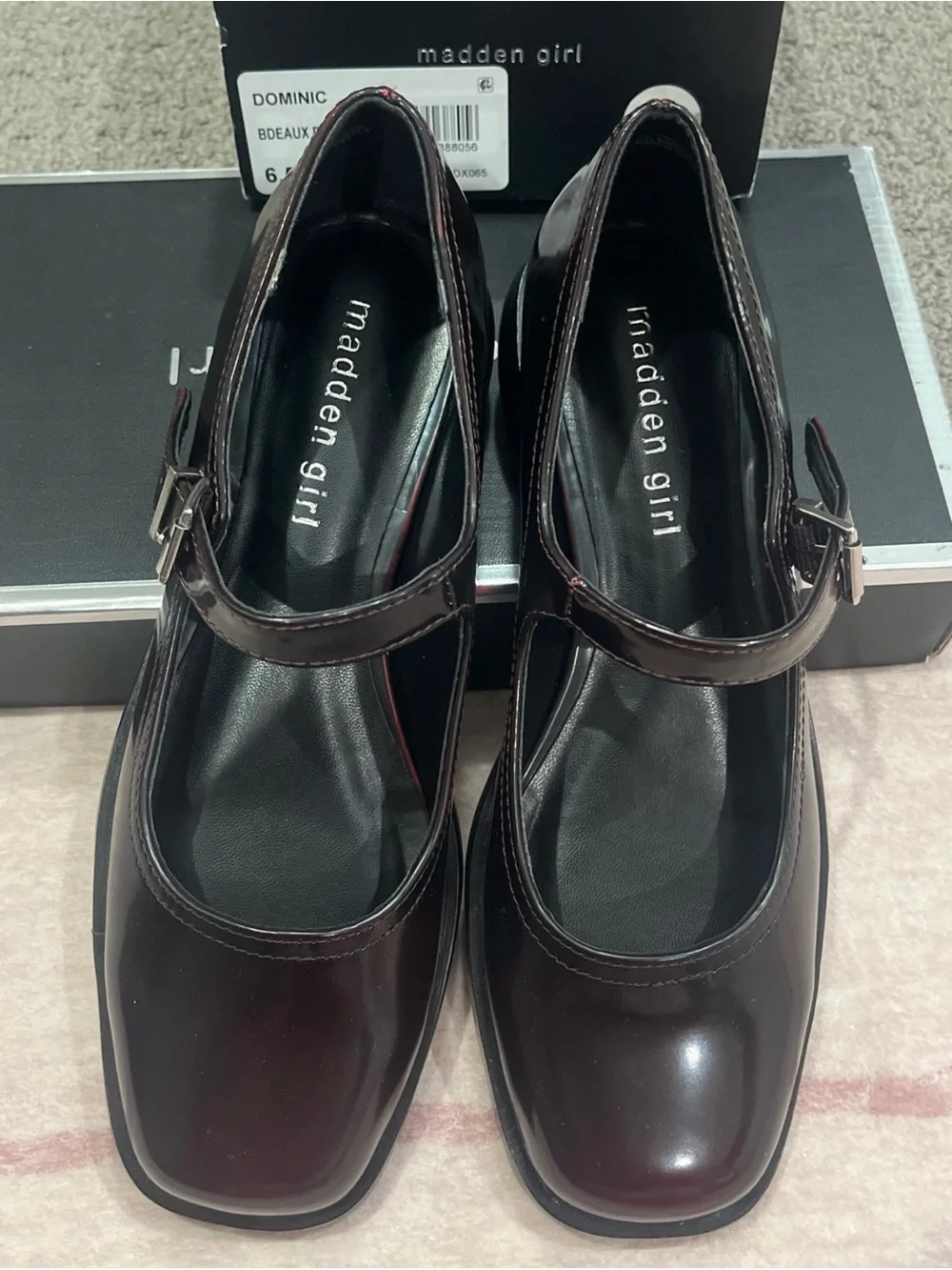 Madden Girl Women's Dominic Mary-Jane Tailored Flats size 6.5 new in box